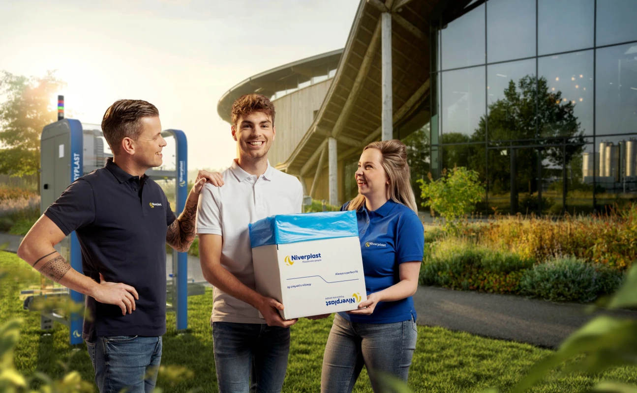 NIVERPLAST EASYPLAST ECOMMERCE FREEK JAN EN ERWIN